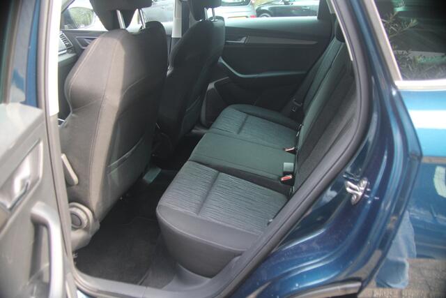 Skoda Karoq 1.5 TSI ACT Business Edition | Virtual Cockpit | Trekhaak | Achteruitrijcamera |