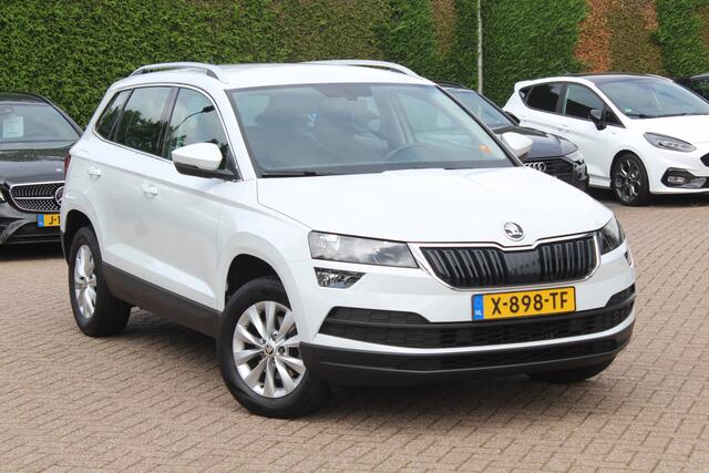 Skoda Karoq 1.0 TSI Business Edition / Trekhaak / Camera / Navigatie / Keyless / 16'' / Stoelverwarming / DAB / Cruise Control
