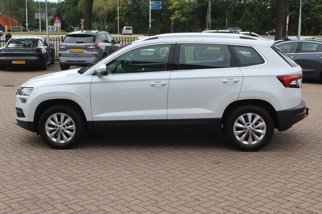 Skoda Karoq 1.0 TSI Business Edition / Trekhaak / Camera / Navigatie / Keyless / 16'' / Stoelverwarming / DAB / Cruise Control