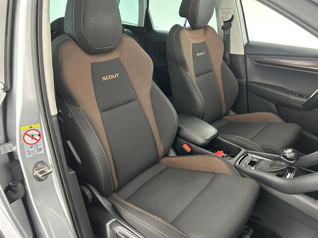 Skoda Karoq 1.5 TSI 150pk DSG ACT Scout Camera Keyless Stoelverwarming Virtual Cockpit Panoramadak Navigatie