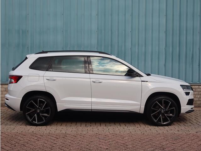 Skoda Karoq 1.5 TSI DSG 150PK ACT Sportline | NAVI | CAMERA | TREKHAAK | CLIMA | STOELVERW. |
