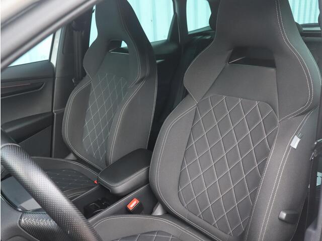 Skoda Karoq 1.5 TSI DSG 150PK ACT Sportline | NAVI | CAMERA | TREKHAAK | CLIMA | STOELVERW. |