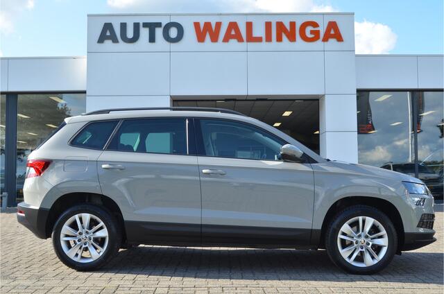 Skoda Karoq 1.5 TSI ACT Business Edition Carplay | Stoelverwarming | Trekhaak elektr | Automaat | Getint glas | Navi | Cruise | Climate | LMV