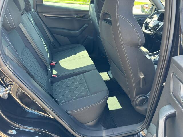 Skoda Karoq 1.5 TSI ACT DSG Sportline Business | Stuurwielverwarming en stoelverwarming | Sportstoelen | Elektrische achterklep |