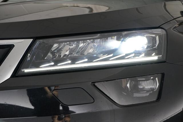 Skoda Karoq 1.5 TSI ACT Business Edition Plus | Pano | Sportstuur