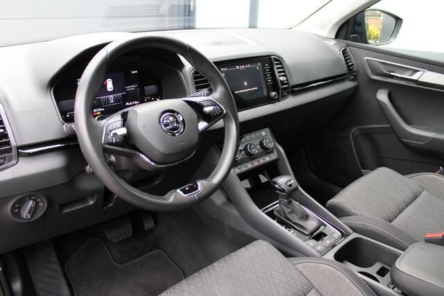 Skoda Karoq 1.5 TSI ACT Business Edition Plus | Trekhaak | Winterpack | Camera | Navigatie | Adaptive cruise control
