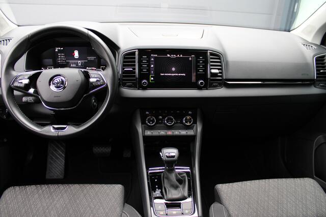 Skoda Karoq 1.5 TSI ACT Business Edition Plus | Trekhaak | Winterpack | Camera | Navigatie | Adaptive cruise control
