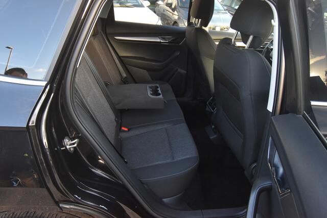 Skoda Karoq 1.5 TSI ACT Business Edition Plus , CLIMATR , CR CONTR , LED KOPL , A UITRIJ CAM , PDC V+A ,