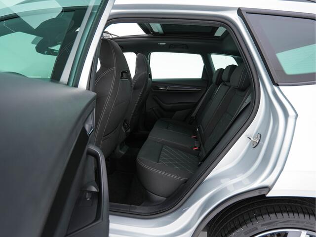 Skoda Karoq 1.5 TSI ACT Sportline Business Aut. *PANO | DIGI-COCKPIT | ADAPTIVE-CRUISE | FULL-LED | BLIND-SPOT | HEATED-SPORTSEATS | CAMERA | AMIENT-LIGHT | NAVI-FULLMAP | KEYLESS | DAB+ | SHIFT-PADDLES | PRIVACY-GLASS | 19''ALU*