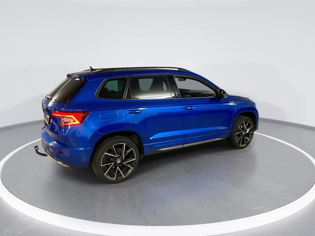 Skoda Karoq 1.5 TSI ACT 150pk DSG Sportline Business · Panoramadak · Camera · Trekhaak · Apple/Android Car Play · 19'' LMV · Keyless ·