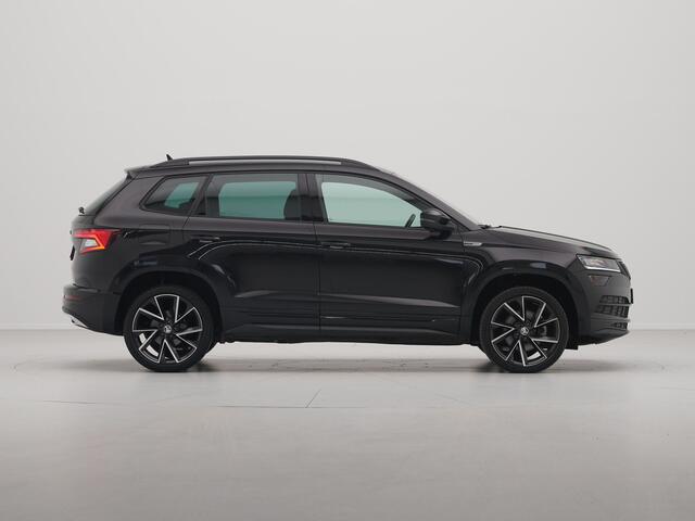 Skoda Karoq 1.5 TSI 150pk DSG Sportline Business Navigatie 19"velgen Camera Keyless 286