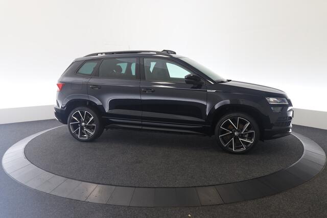 Skoda Karoq 1.5 TSI ACT Sportline Business | Trekhaak | Pano | ACC | Blind-spot
