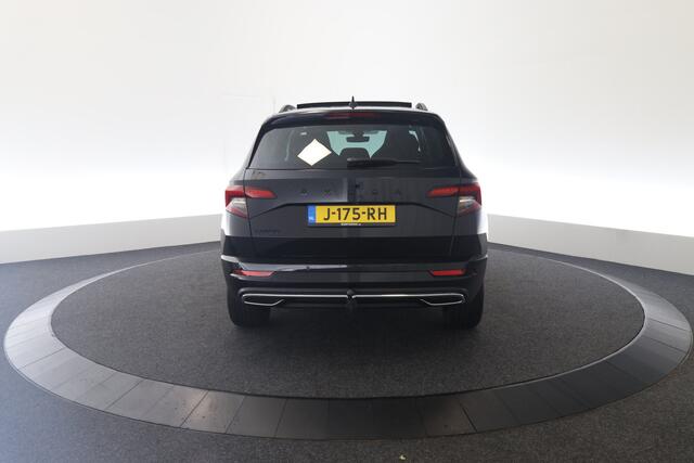 Skoda Karoq 1.5 TSI ACT Sportline Business | Trekhaak | Pano | ACC | Blind-spot