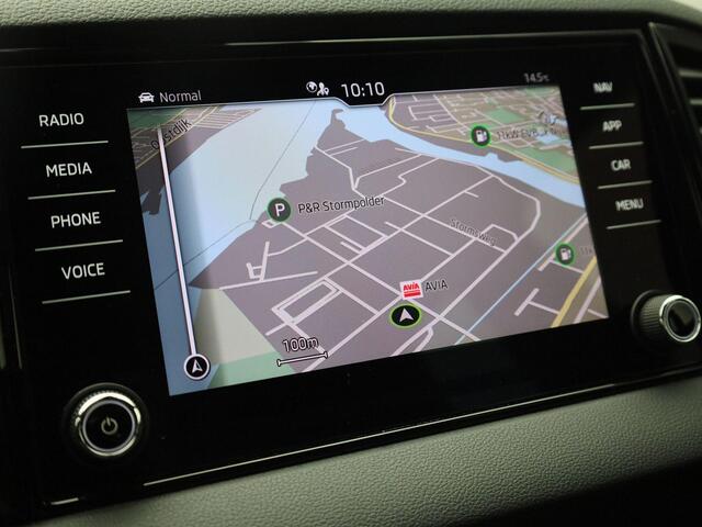 Skoda Karoq 1.5TSI/150PK ACT Sportline DSG · Navigatie · Camera + Parkeersensoren · Stoel-& stuurverwarming · Garantie tot februari 2027 of 60000km.