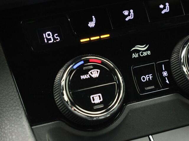 Skoda Karoq 1.5TSI/150PK ACT Sportline DSG · Navigatie · Camera + Parkeersensoren · Stoel-& stuurverwarming · Garantie tot februari 2027 of 60000km.