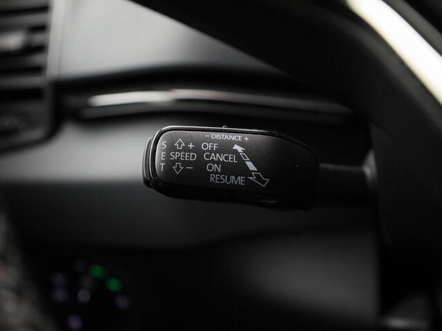 Skoda Karoq 1.5TSI/150PK ACT Sportline DSG · Navigatie · Camera + Parkeersensoren · Stoel-& stuurverwarming · Garantie tot februari 2027 of 60000km.