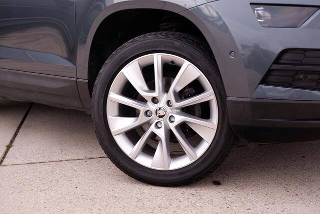 Skoda Karoq 1.5 TSI ACT Style | LED | Elek. Trekhaak | Navi | Carplay | Camera | Virtual Cockpit