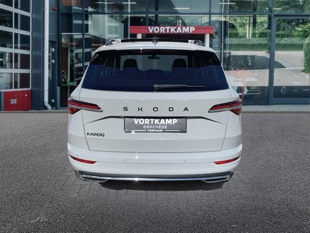 Skoda Karoq 1.5 TSI DSG SPORTLINE PANO-DAK/TREKHAAK/CAMERA/CARPLAY/ACC/STOELVERW