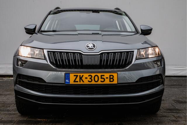 Skoda Karoq 1.0 TSI 115pk Ambition Trekhaak/ Navigatie/ Cruise control/ Carplay/ Camera/ Armsteun