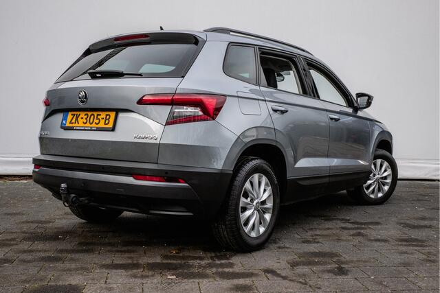 Skoda Karoq 1.0 TSI 115pk Ambition Trekhaak/ Navigatie/ Cruise control/ Carplay/ Camera/ Armsteun