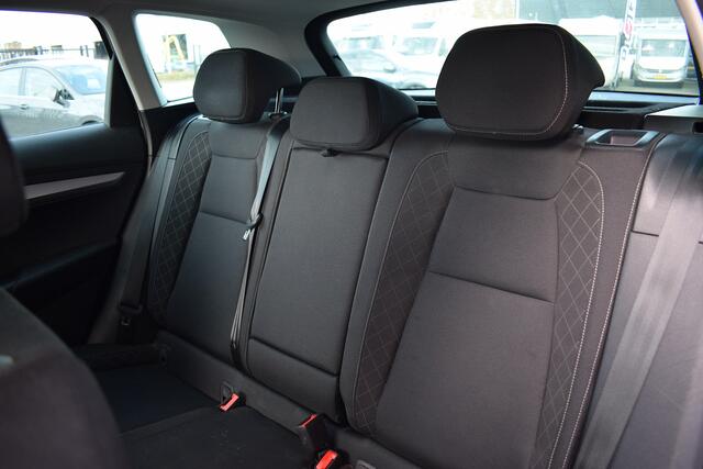 Skoda Karoq 1.0 TSI Business Edition | Apple CarPlay | Virtual | Stuur- en Stoelverwarming