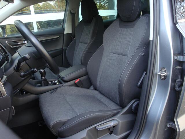 Skoda Karoq 1.5 TSI ACT Sportline Business 150 PK/ CarPlay /stoelverwarming