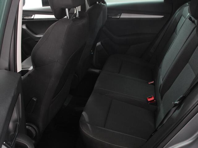 Skoda Karoq 1.5 TSI 150pk DSG Ambition | Navigatie | Apple Carplay/Android Auto | Camera | Climate Control | Adaptive Cruise control | Lichtmetalen Velgen