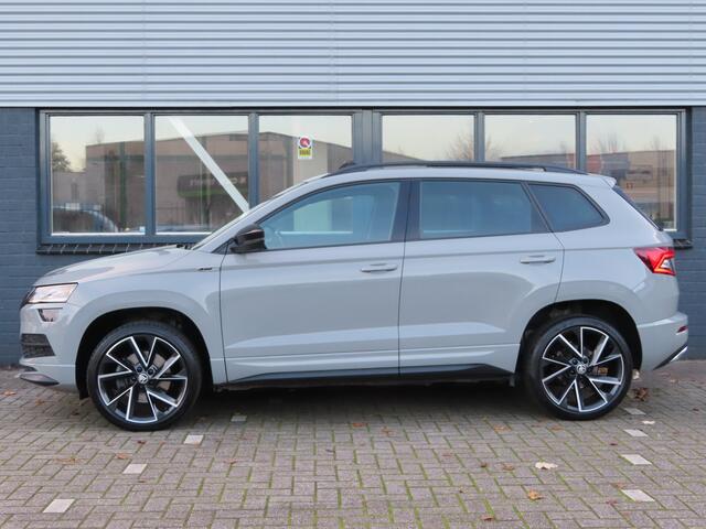 Skoda Karoq 1.5 TSI ACT Sportline Business DSG | pano dak | achterklep elektrisch | stoelverwarming | 19 inch