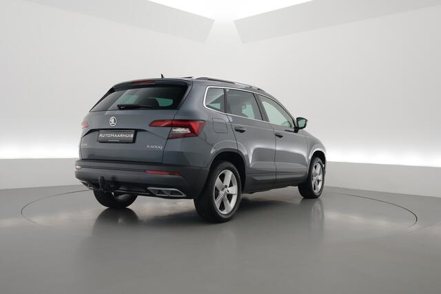 Skoda Karoq 1.5 TSI ACT DSG Style | Pano | Elek. Trekhaak | CarPlay | Keyless | Adapt. Cruise Nakijken!