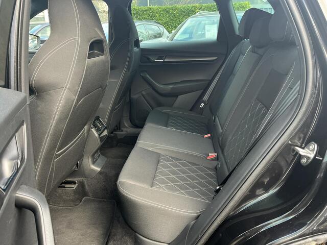 Skoda Karoq 1.5 TSi DSG ACT Sportline Business | TREKHAAK | STOELVERW. | EL. ACHTERKLEP | 19" |