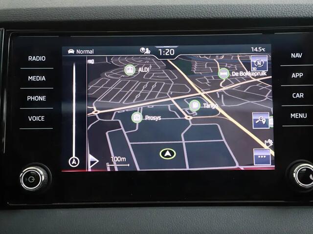 Skoda Karoq 1.5 TSI ACT Sportline Business PANO | LED | Cruise | Navi | Stoelverw. | Trekhaak | LMV 10-2020 135.873 KM