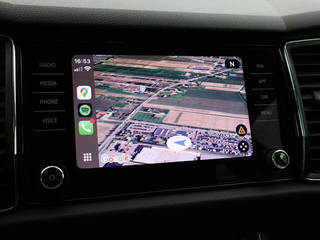 Skoda Kodiaq 1.5 TSI 150 PK DSG AUT. *RACE BLUE METALLIC* + WEGKLAPBARE TREKHAAK 1800 KG