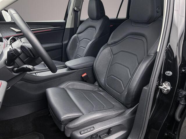 Skoda Kodiaq Business Edition 1.5 TSI PHEV 204pk DSG Automaat Trekhaak, Adaptive cruise control, Navigatie, LED matrix koplampen, 360 camera, Stoelverwarming