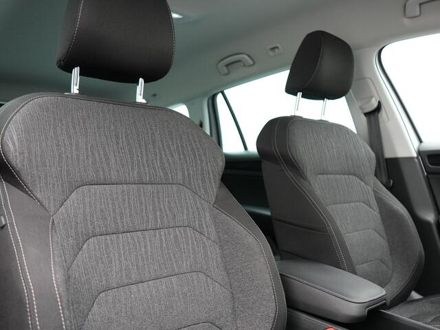 Skoda Kodiaq TSI ACT Style 7persoons Automaat 150pk Dealer O.H Adaptive Cruise | Sportstoelen Memory & Verwarmd | Navigatie | Apple Carplay | DAB | Front Assist | Draadloos Laden |