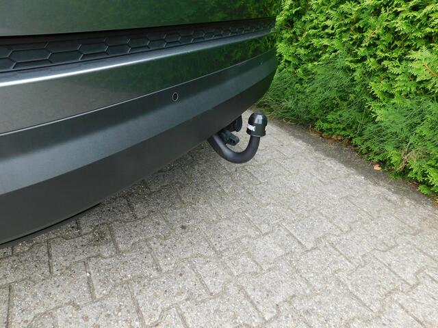 Skoda Kodiaq 1.5 TSI Limited Business Edition, Pano, Trekhaak