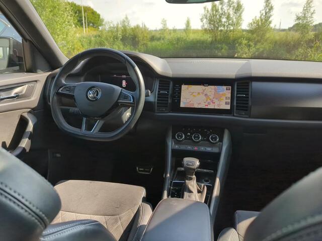 Skoda Kodiaq 1.5 TSI 150pk DSG Sportline Business 7p. / Panoramadak / LED / Virtual Cockpit / Navigatie / Donker glas / 20" LMV