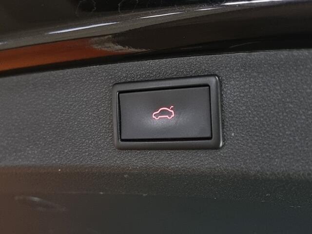 Skoda Kodiaq 1.5 TSI Sportline Business navi | trekhaak | dealer onderhouden | stoel en stuurverwarming | sportint