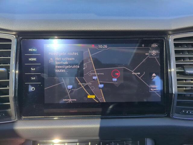 Skoda Kodiaq 1.5 TSI 150pk Style 7persoons / Panorama dak / LED / Navigatie / Camera / Elektrisch wegklapbare Haak / 18" LMV