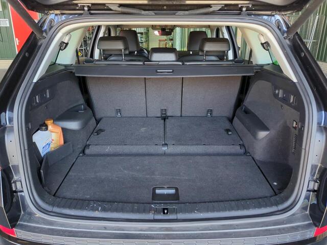 Skoda Kodiaq 1.5 TSI 150pk Style 7persoons / Panorama dak / LED / Navigatie / Camera / Elektrisch wegklapbare Haak / 18" LMV