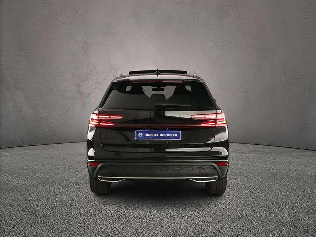 Skoda Kodiaq Sportline Business 1.5 TSI PHEV 204pk DSG Automaat Trekhaak, Panoramadak, Verwarmde voorruit, Adaptive cruise control, Achteruitrijcamera, CANTON audio