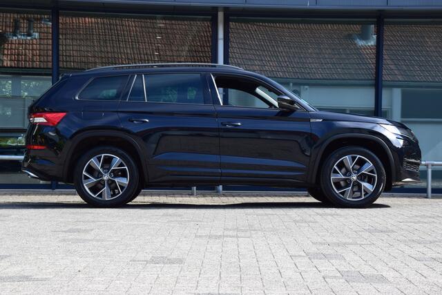 Skoda Kodiaq 1.5 TSI 150PK Sportline Business | Org. NL | BOVAG Garantie | Virtual Cockpit | 19'' Velgen | Camera | Elektrisch Verstelbare Kofferklep | Carplay | Elektrische Bestuurdersstoel |