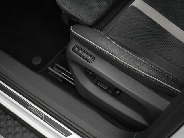 Skoda Kodiaq 1.5 TSI 204 pk DSG Sportline Business | Adaptief onderstel | Matrix LED | Geheugenstoel | Achteruitrijcamera | Leder/alcantara | Stoelverwarming | 20 inch