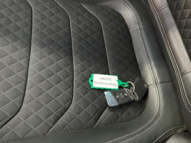 Skoda Kodiaq 1.5 TSI Business Edition 1e Eigenaar | Volledig Onderh | NL-Auto | BTW | Trekhaak | Camera | Elek Klep | Climate | Navi | Carplay | Keyless | PDC |