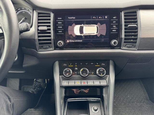 Skoda Kodiaq 1.5 TSi 150 Pk Automaat Business Edition 7-Pers. | Matrix LED | Navigatie | Keyless | Stoelverwarming | Parkeersensoren | 18 Inch | Trekhaak | 70.728 Km!!