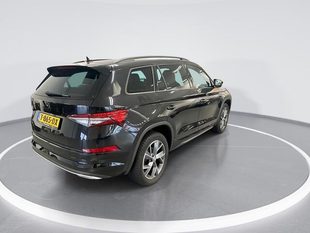 Skoda Kodiaq 1.5 TSI 150pk DSG Sportline Business 7p. · Camera · Elek. Trekhaak · Apple/Android Car Play · Elek. bestuurdersstoel · Elek. Achterklep · Keyless · 19'' Inch · Garantie t/m 04-06-2027 of 100.000km