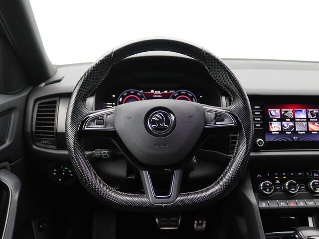 Skoda Kodiaq 1.5 TSI Sportline Business 7p. 150PK DSG Pano-Schuifdak, Trekhaak, Adaptieve Cruise Control, Memorystoel, Elektr. Achterklep, Keyless, Stoelverwarming, 19" LM Velgen, Achteruitrijcamera, Navi