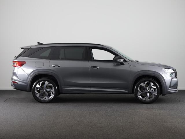 Skoda Kodiaq 1.5 TSI PHEV Sportline Business 204pk | Blind Spot | Adaptive Cruise | Stoelverwarming | Camera | Light & View