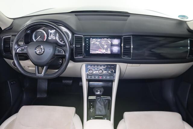 Skoda Kodiaq 2.0 TSI 4x4 Style 7-Persoons, Panoramadak, 360°Camera, Canton, Trekhaak, Vol opties!