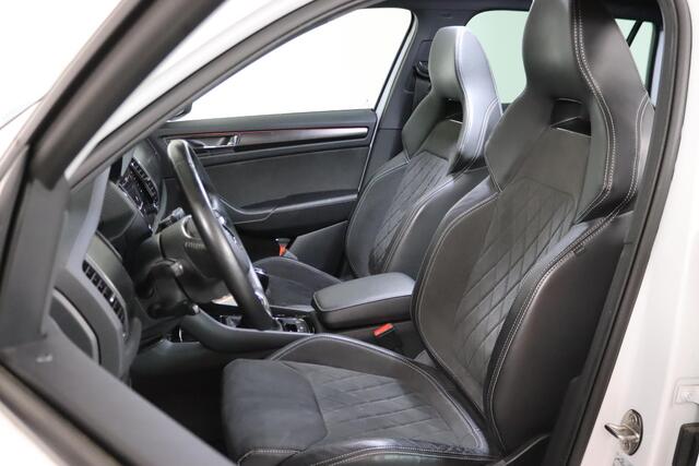 Skoda Kodiaq 1.5 TSI Sportline Business, 7-Persoons, Panoramadak, Stoel/stuurverwarming, Apple Carplay/Android Auto, ACC, Leder/Alcantara,