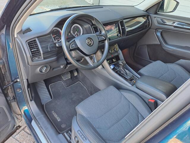 Skoda Kodiaq 1.5 TSI Business Edition, 7-Persoons, Memory, LED, Elek. Trekhaak, Standkachel, Cruise Control